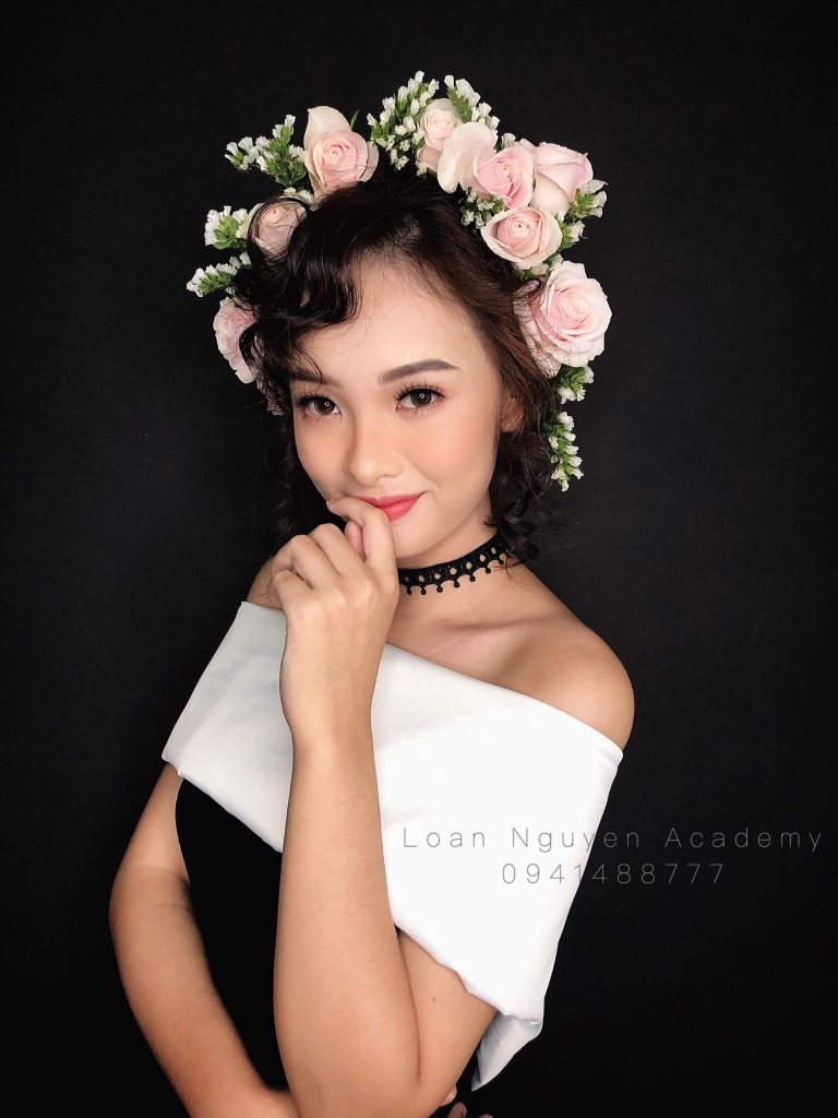 Loan Nguyen Makeup giúp cho mỗi cô dâu nổi bật trong vẻ đẹp tự nhiên 