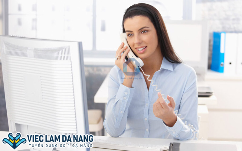 Nhân viên HCNS đảm nhiệm các hoạt động trong công tác lễ tân